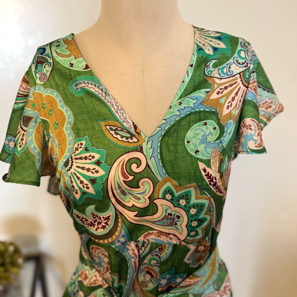 Zara Green and White Paisley Dress